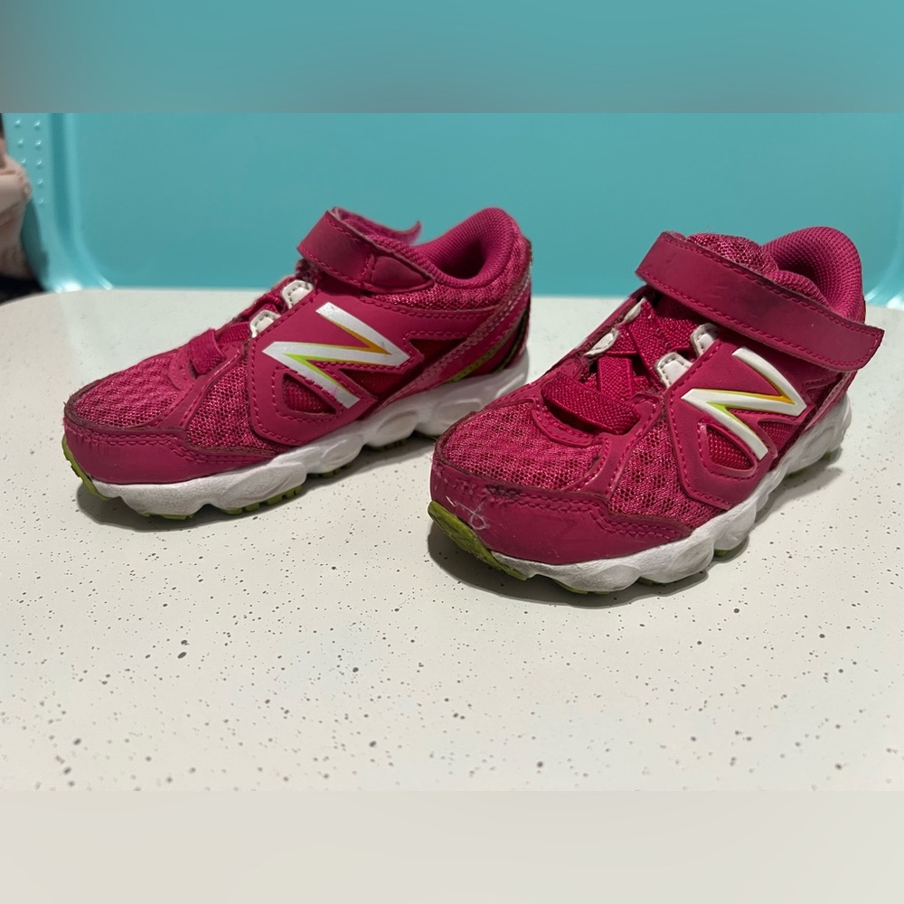 New Balance pink shoes kids girl size 5.5